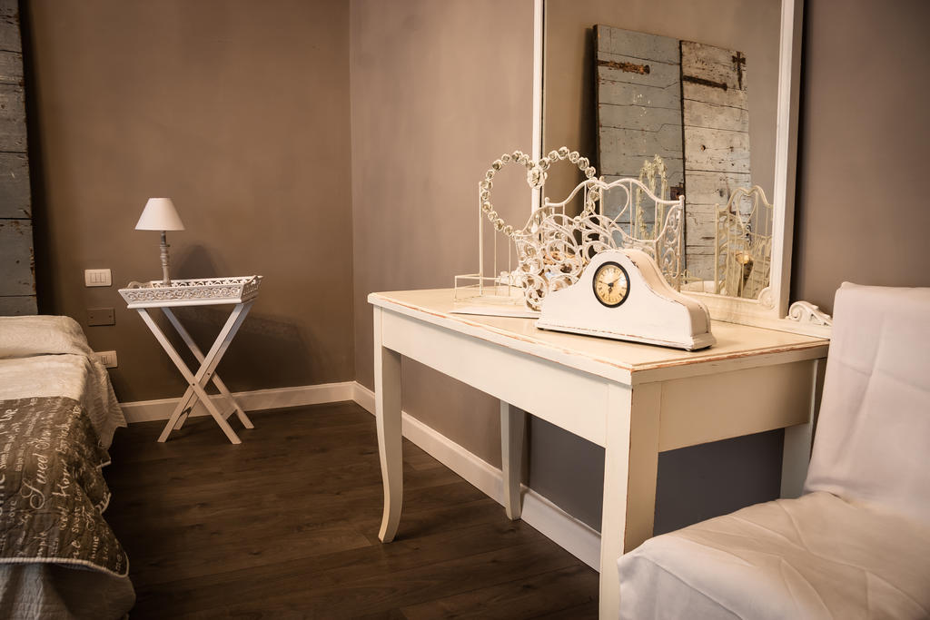 Bric A Brac Bed & Breakfast Флоренция Стая снимка